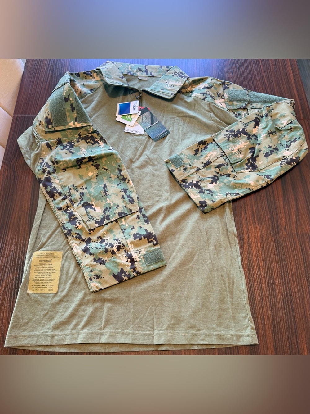 NWT Emersongear Tactical Combat Shirt AOR2 Digital Camo Airsoft Size Small Reg